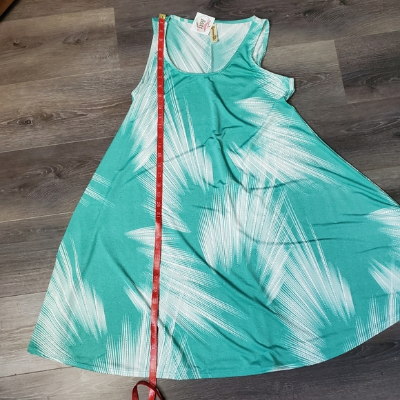 Starburst Cover Up Beach Dress size SMALL - Picture 4 of 16